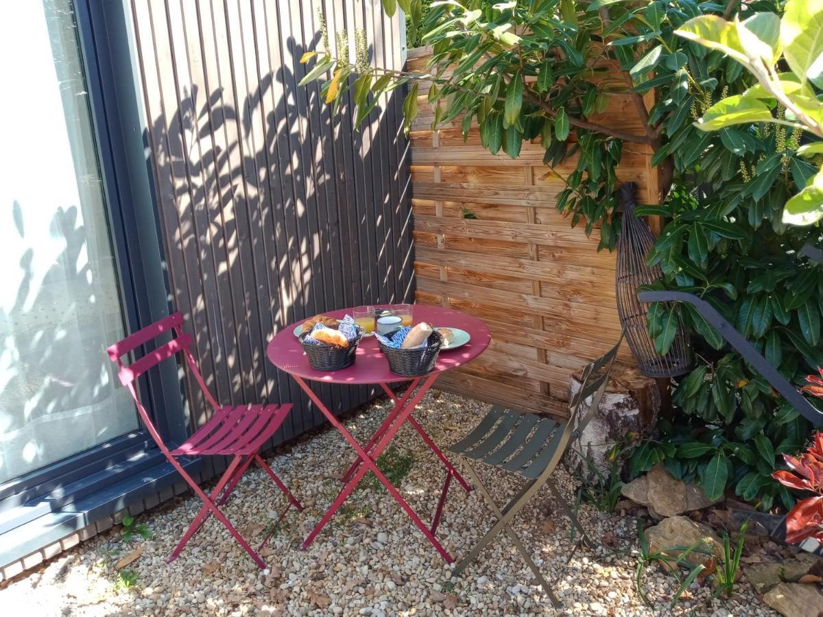 Studio De Jardin "Le Temps D Une Pause" Jusqu'A 4 Personnes En Face Du Beaujolais - Climatisation Et Borne Recharge Vehicule Electrique Montmerle-sur-Saone Экстерьер фото